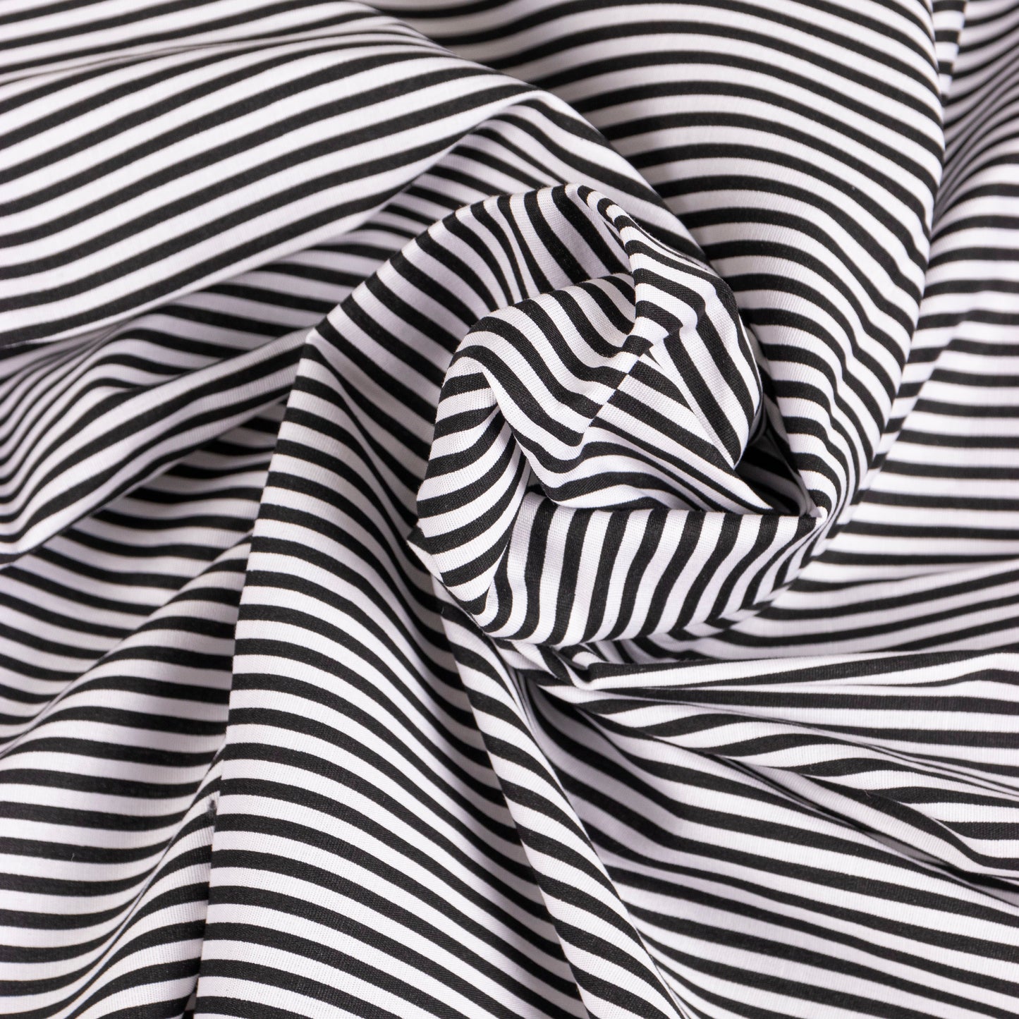 POPLIN CON LYCRA ESTAMPADO RAYADO NEGRO