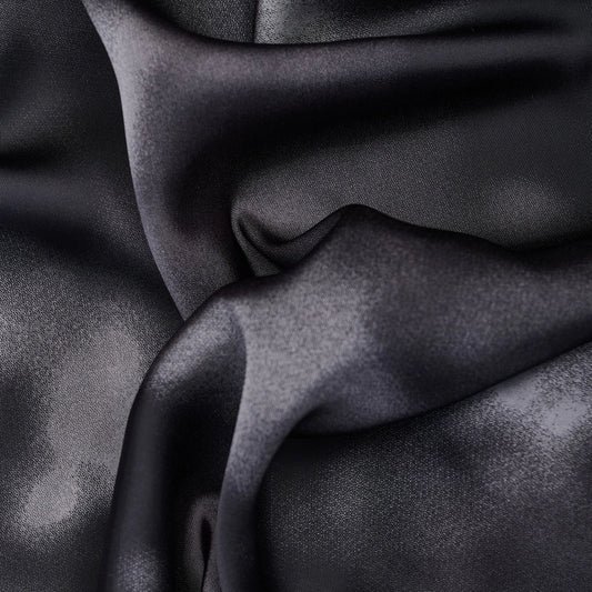 WASHED JET BLACK HEAVY SATÉN ESTAMPADO