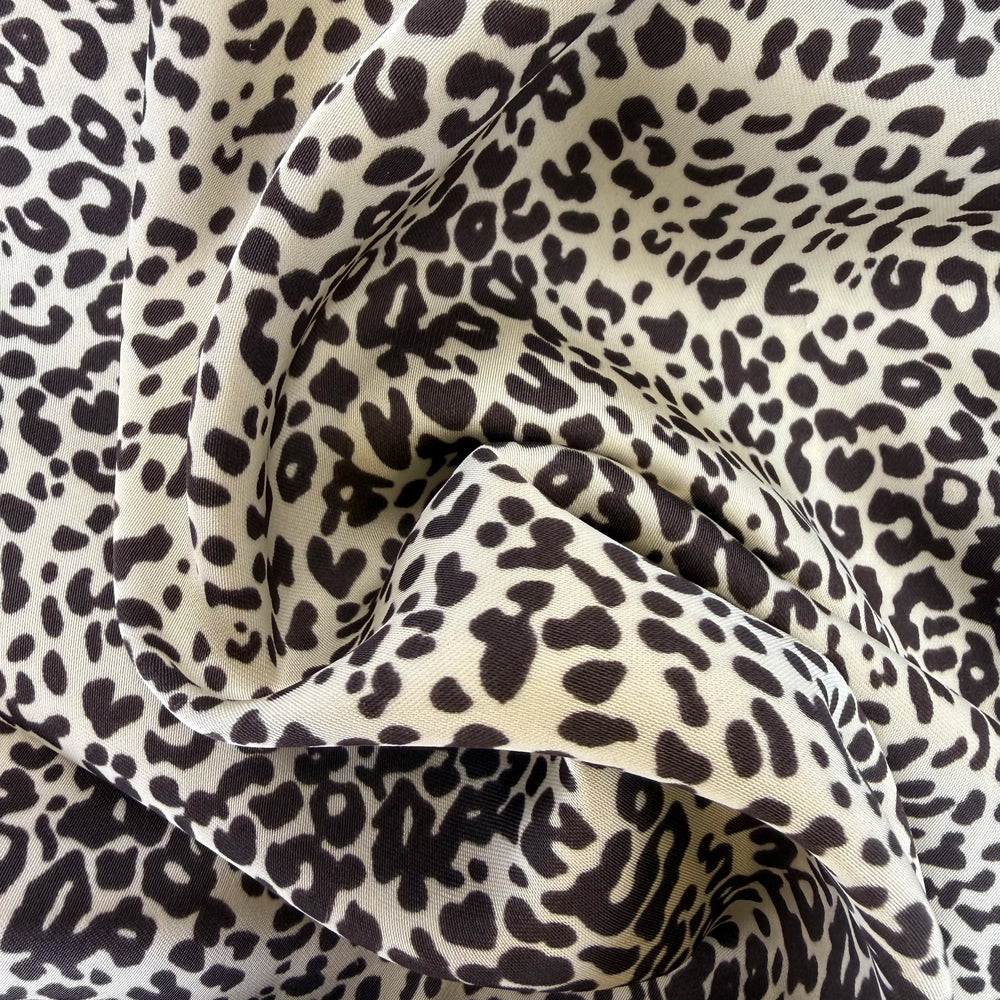 HEAVY SATÉN ESTAMPADO ANIMAL PRINT