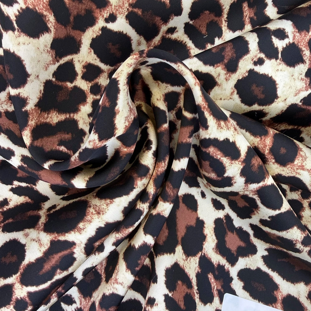 HEAVY SATÉN ESTAMPADO ANIMAL PRINT