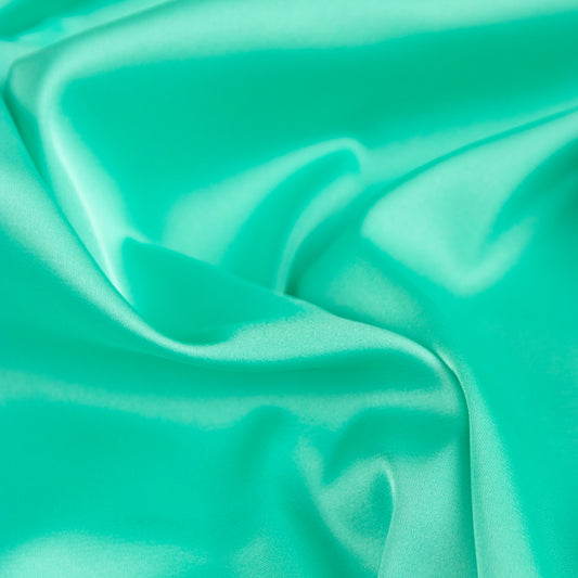 GREEN SEDA SATÉN CON LYCRA